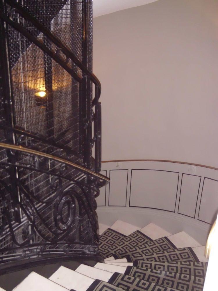 فندق باريسفي  سويتس آند هوتل هلزير الشانزليزيه المظهر الخارجي الصورة